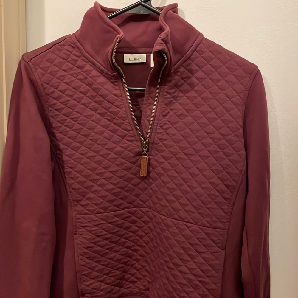Women’s quarter zip pull over. L. L. Bean